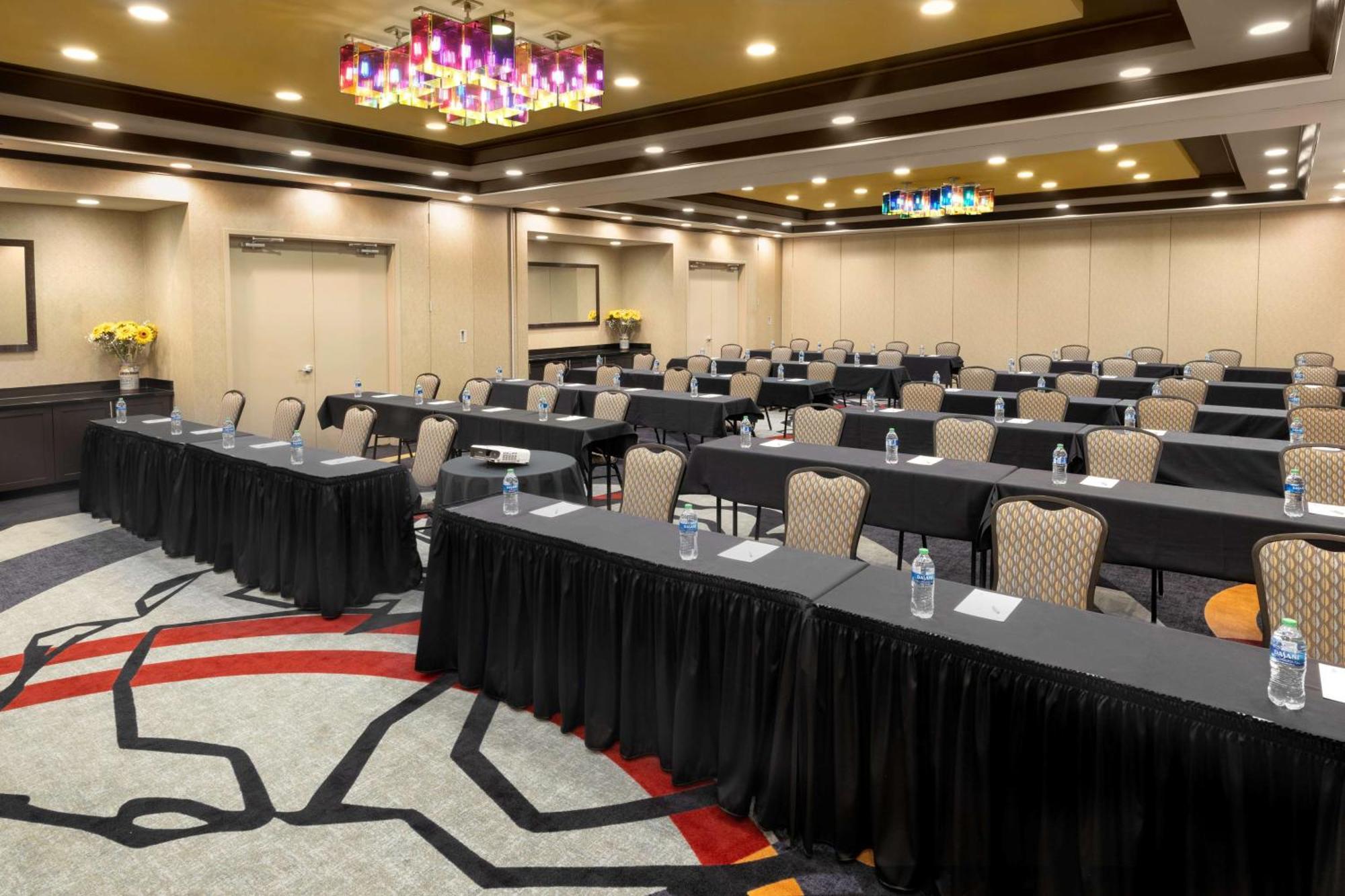 Hilton Garden Inn Ft Worth Alliance Airport Роаноук Екстериор снимка