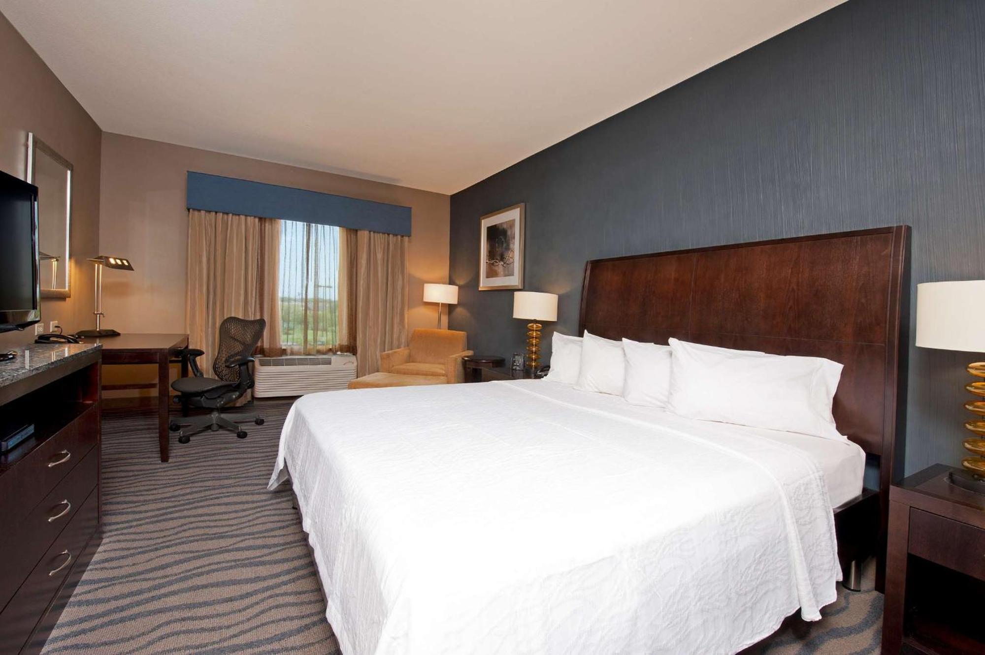 Hilton Garden Inn Ft Worth Alliance Airport Роаноук Екстериор снимка