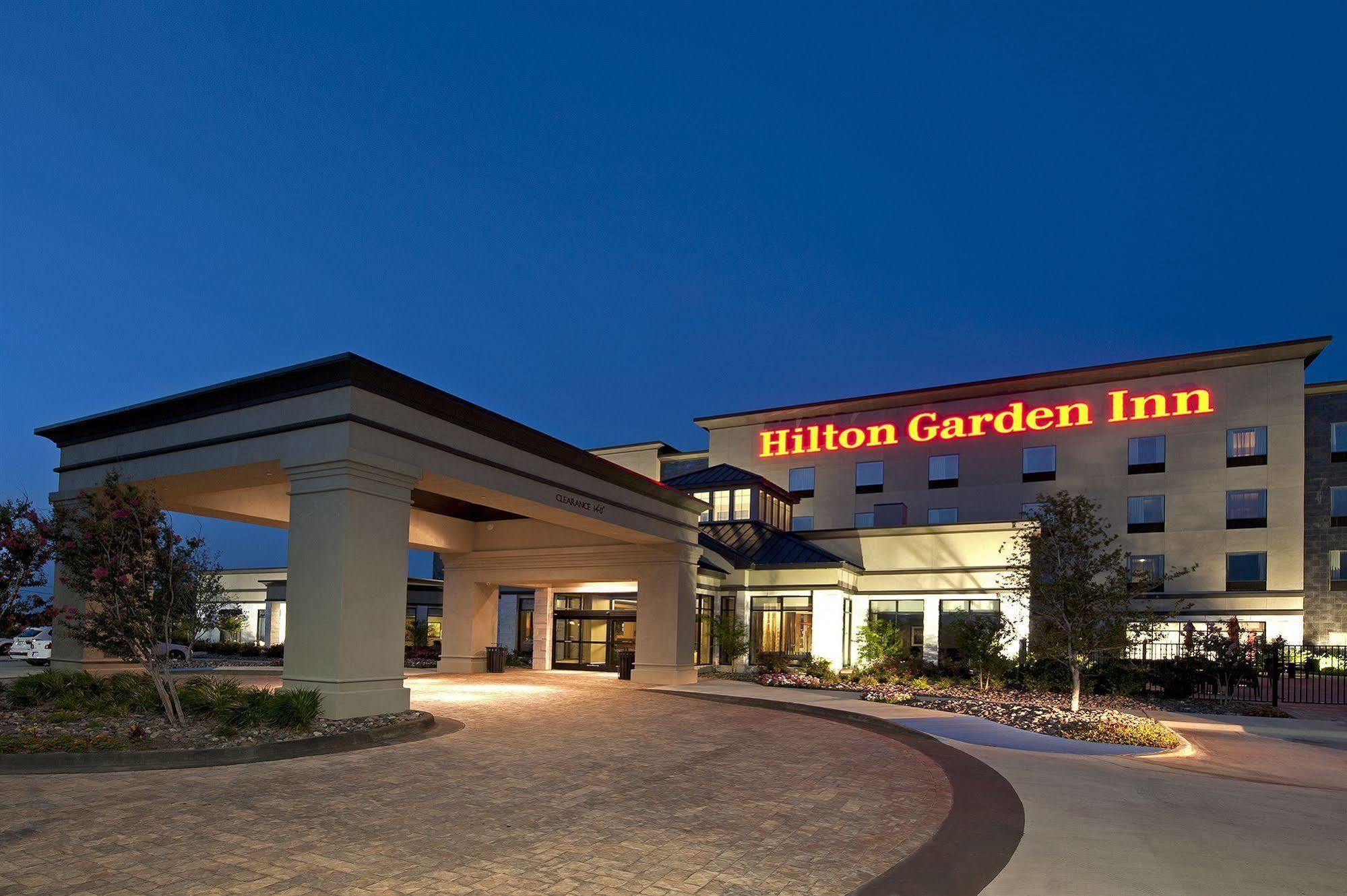 Hilton Garden Inn Ft Worth Alliance Airport Роаноук Екстериор снимка